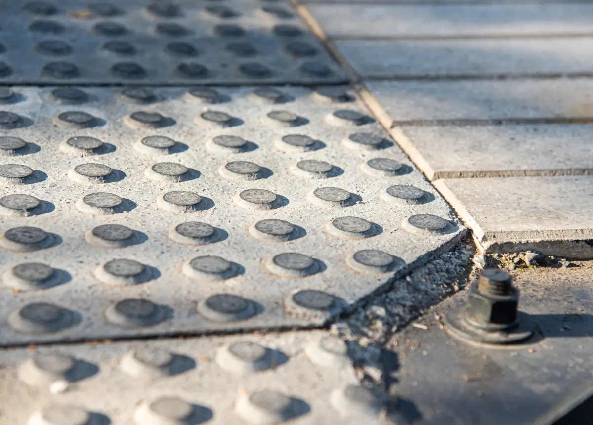 MAVIMIX Demarcación e Instalación de Señalización Vial, Luminarias y Mobiliario Urbano